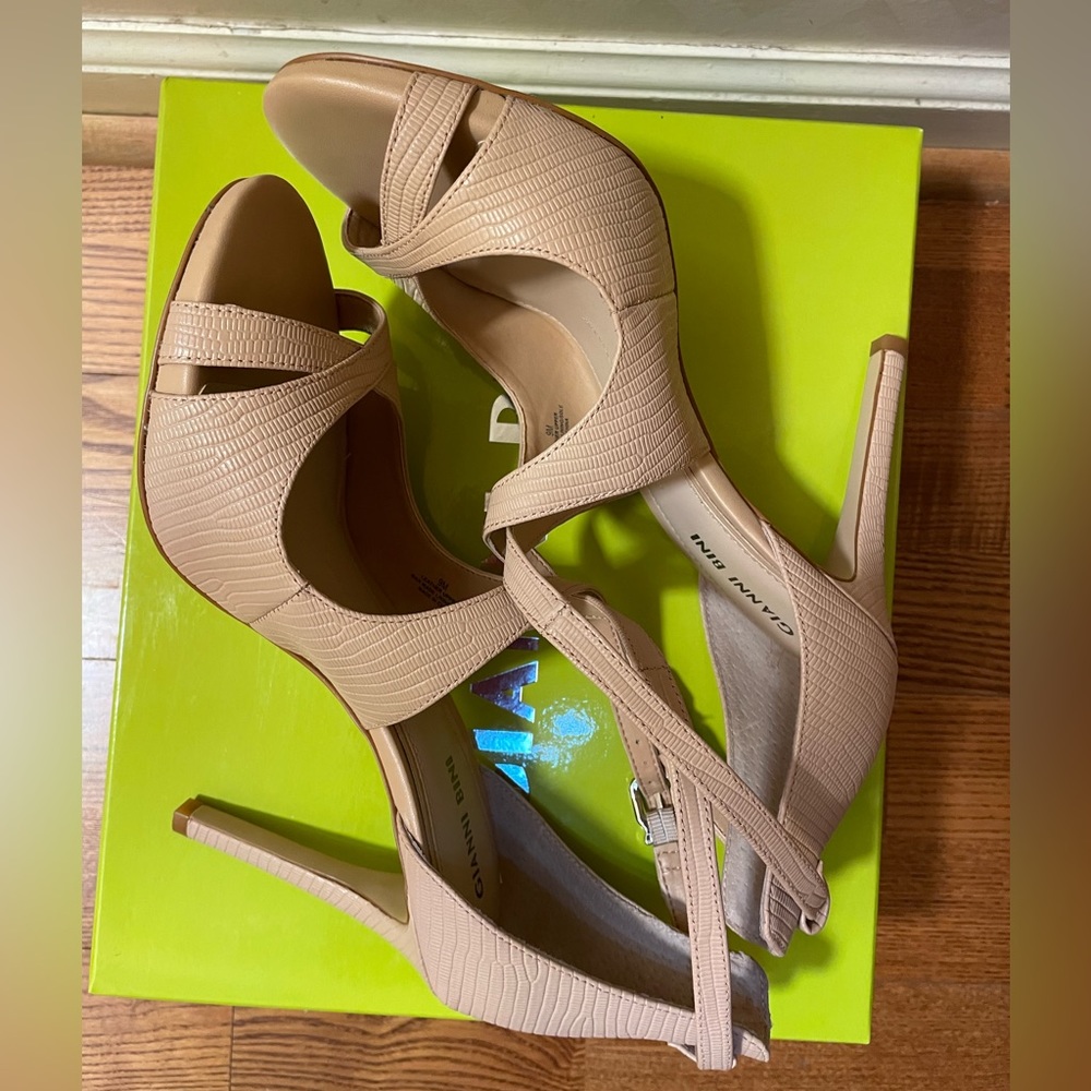 🧡Gianni Bini Sz 9 Laydie Heels🧡 - Picture 7 of 7